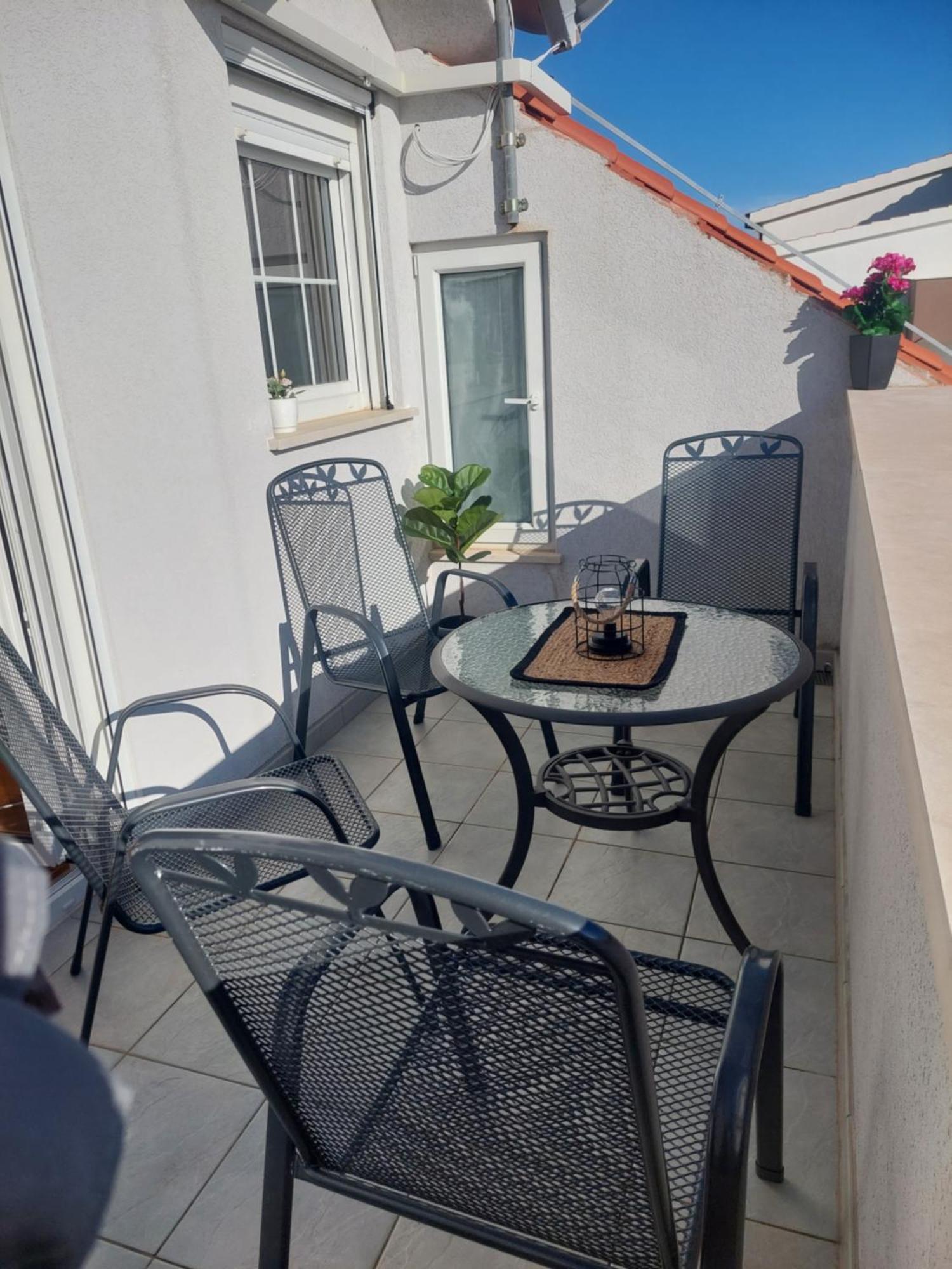 Omis Dream House Blue Sky Apartment Ruang foto